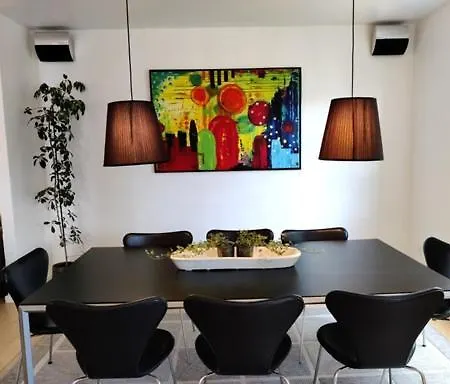 Vaerelser I Midtbyen - 117 M2