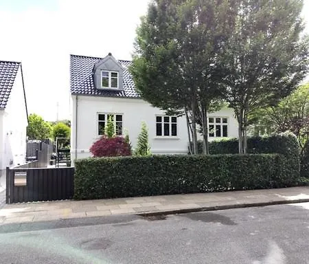 Apartment Vaerelser I Midtbyen - 117 M2