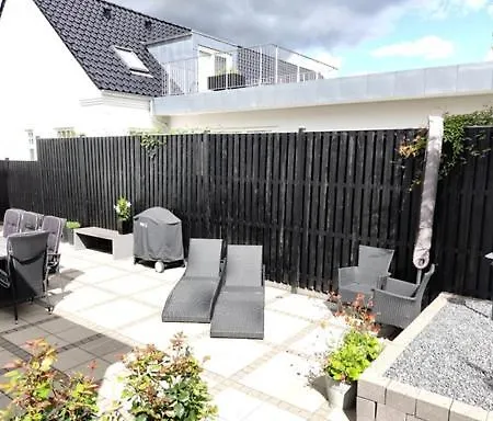 Vaerelser I Midtbyen - 117 M2